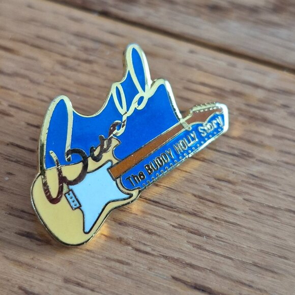 Buddy Holly Story Metal Pin Lapel Pin Gold - Picture 3 of 10